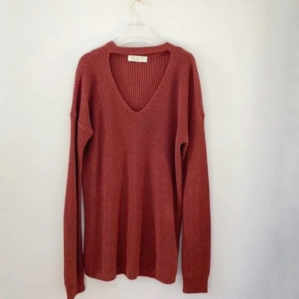 Pink Rose Women's V-Neck Sweater - Burgundy